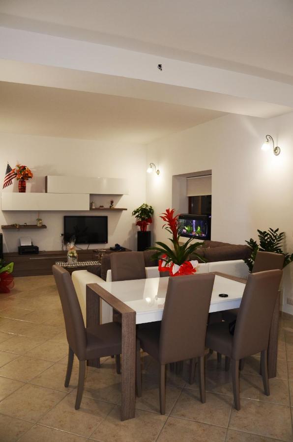 Morolo La Tana Delle Lepri Bed & Breakfast エクステリア 写真