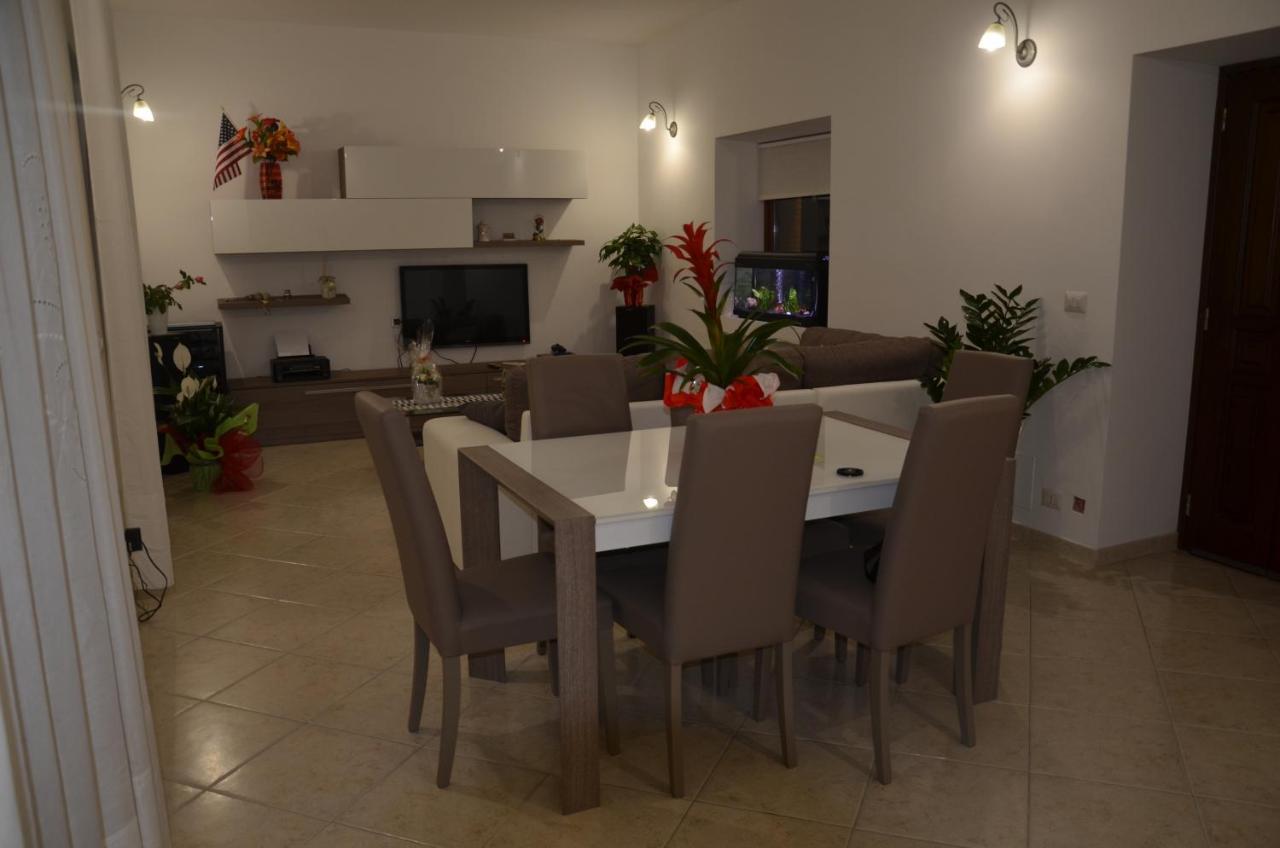 Morolo La Tana Delle Lepri Bed & Breakfast エクステリア 写真