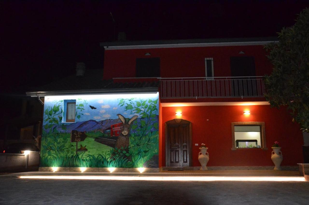 Morolo La Tana Delle Lepri Bed & Breakfast エクステリア 写真
